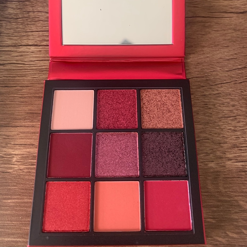 Huda Beauty Ruby Obsessions